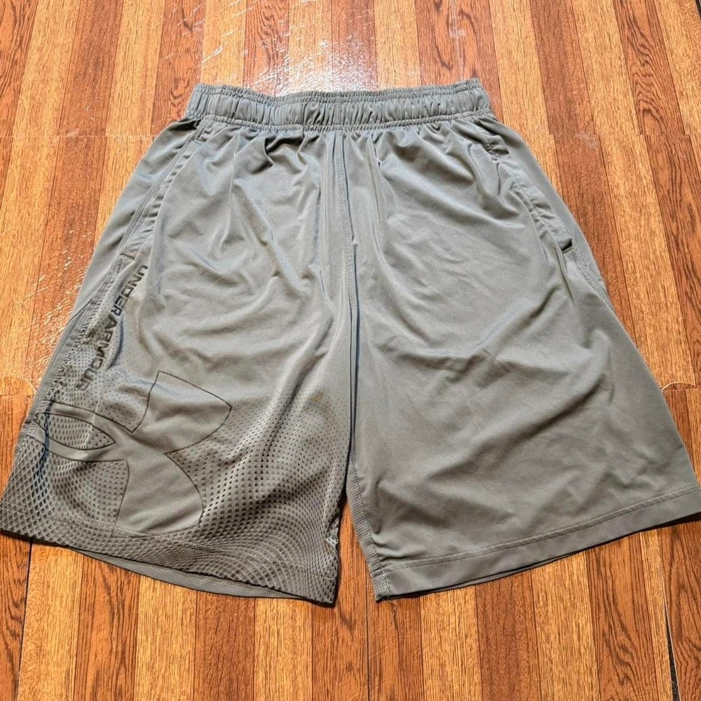 Under Armour Grey Retro Sportswear Running‎ Shorts Medium